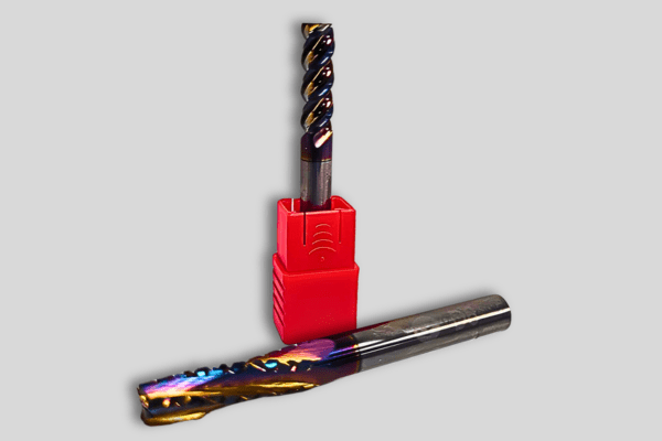 Outils coupants avec revêtement Ta-C